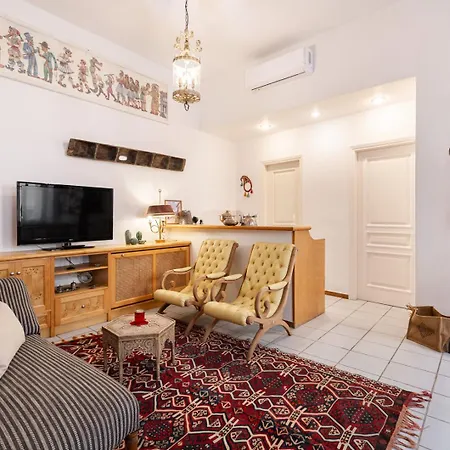 Athenian Getaway In Plaka With Acropolis View By Athenian Homes * Athens