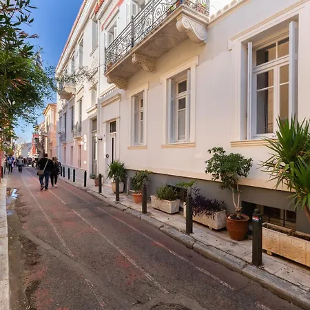 Athenian Getaway In Plaka With Acropolis View By Athenian Homes *