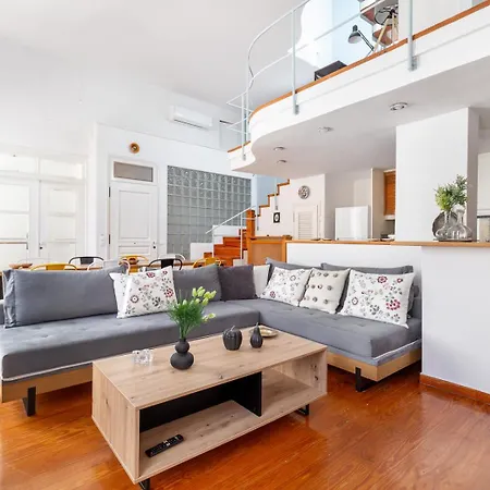Apartment Athenian Getaway In Plaka With Acropolis View By Athenian Homes