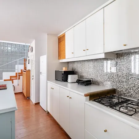 Apartment Athenian Getaway In Plaka With Acropolis View By Athenian Homes