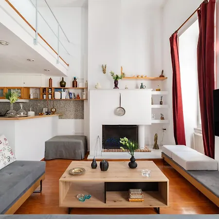 Athenian Getaway In Plaka With Acropolis View By Athenian Homes Appartement Athene